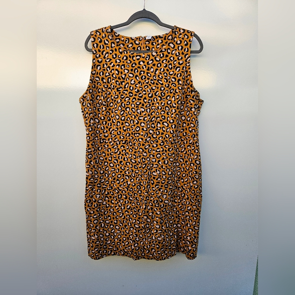 Leopard Print Sleeveless Dress